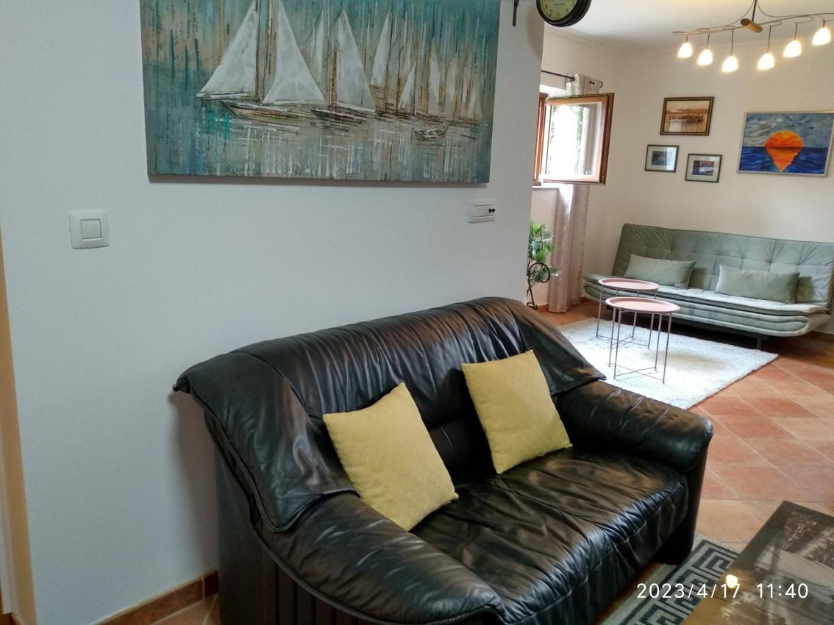 Appartamento Studio Apartman Marti Kostrena Esterno foto